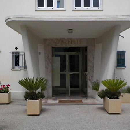 Residence Belvedere-deluxe seaview apartments nr B, C&D Antibes Buitenkant foto