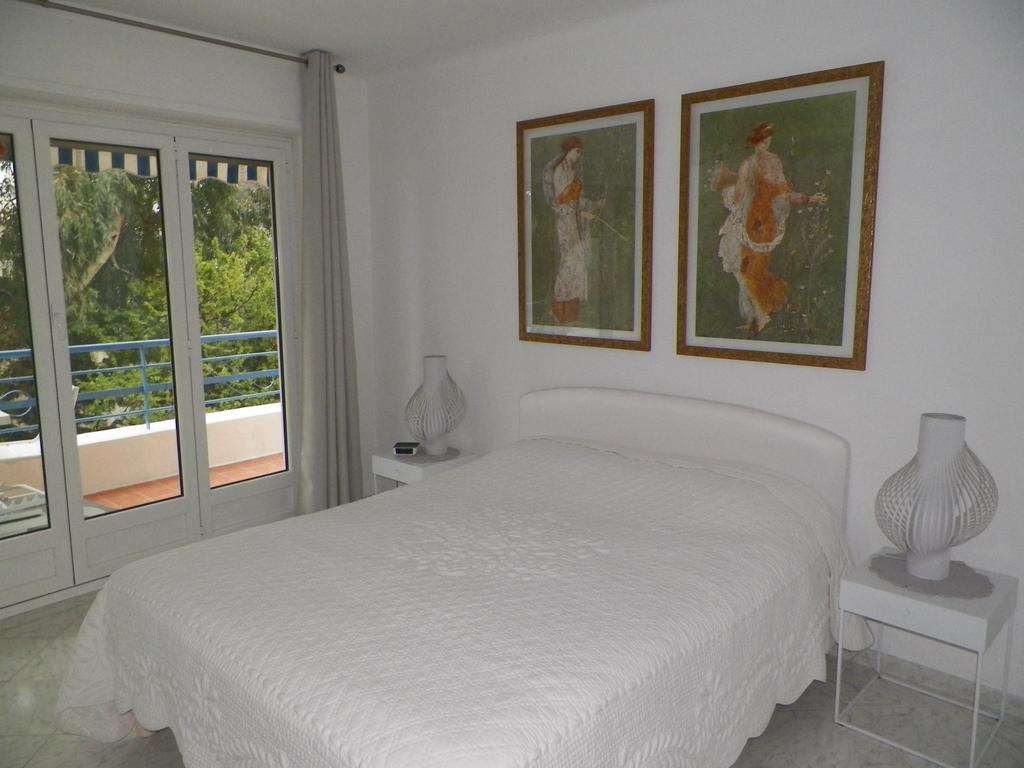 Residence Belvedere-deluxe seaview apartments nr B, C&D Antibes Buitenkant foto